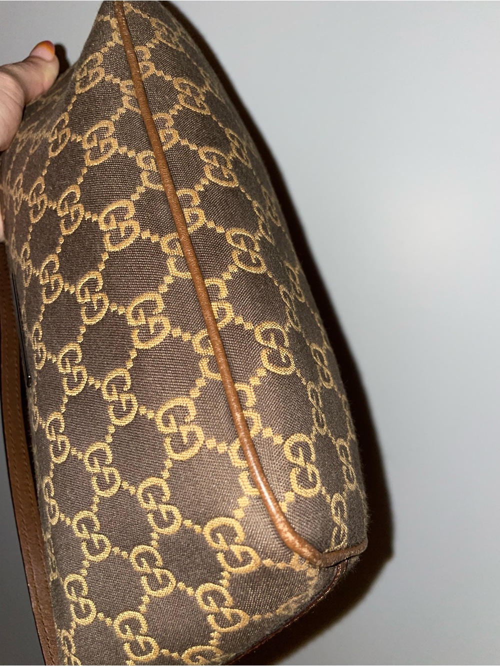Authentic Vintage Gucci Brown GG Canvas Top-Handle Pouch with Tan Monogram - Picture 11 of 12
